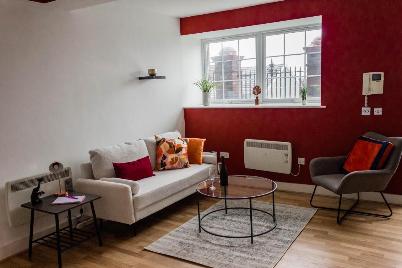 Cozy And Modern 2-bed Apartment *