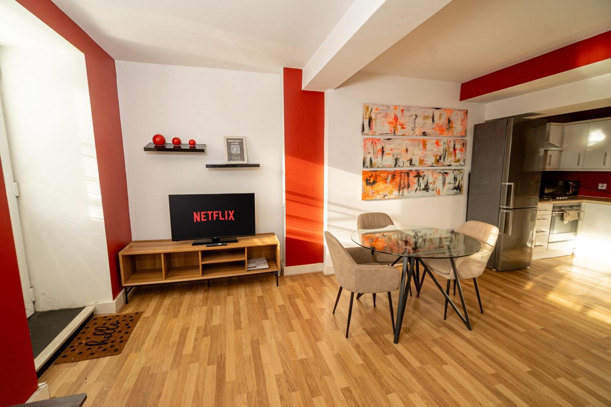 Cozy And Modern 2-bed Apartment *