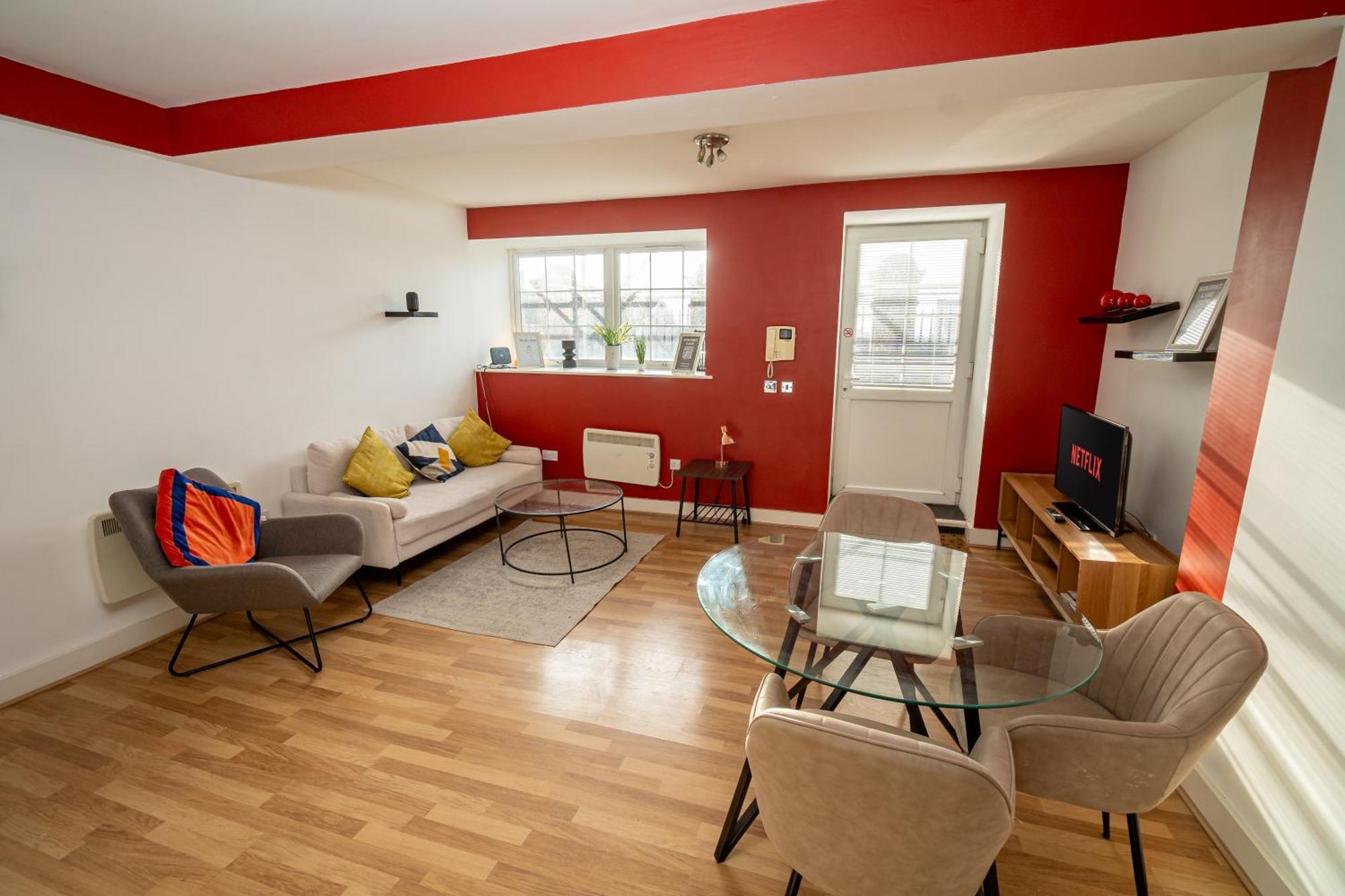 Cozy And Modern 2-bed